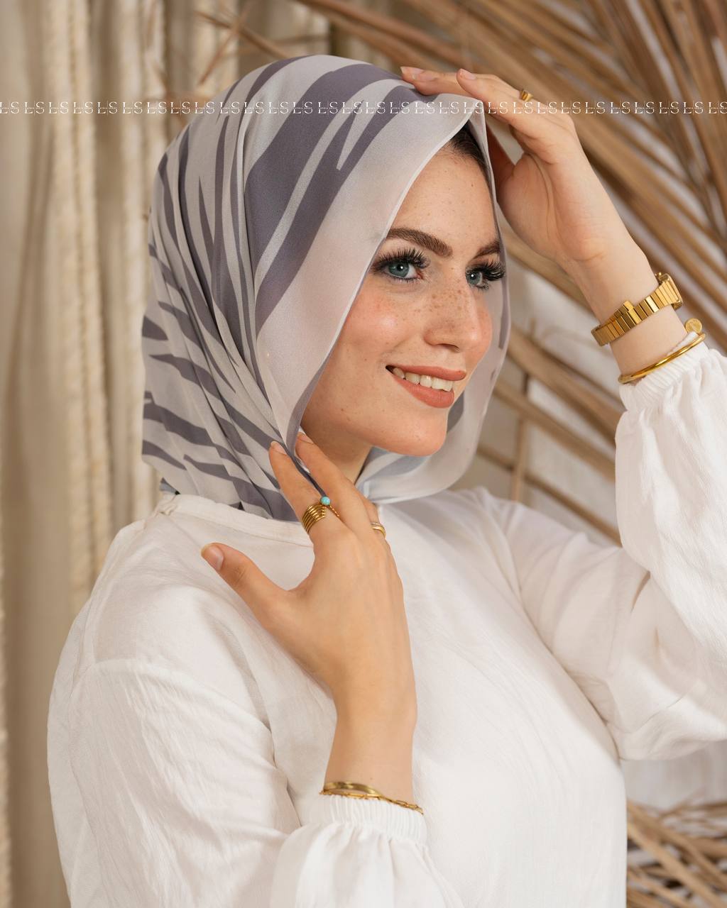 Striped grish Easy Scarf